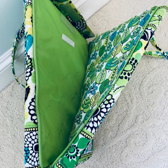 Vera Bradley computer bag never used . - Picture 6 of 6